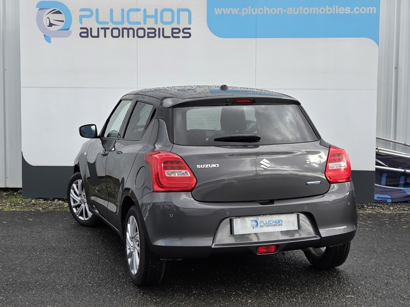 Suzuki
                            SWift