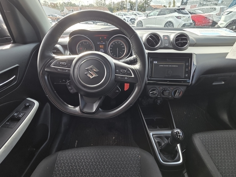 5 img-vehicule.jpgSuzuki
                            img-vehicule.jpgSWift