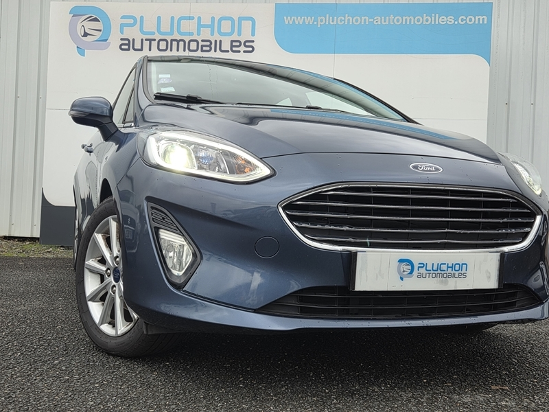 17 img-vehicule.jpgFord
                            img-vehicule.jpgFiesta