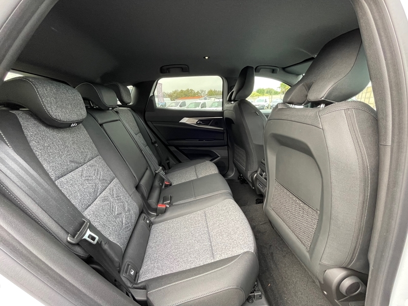 8 img-vehicule.jpgRenault
                            img-vehicule.jpgAustral