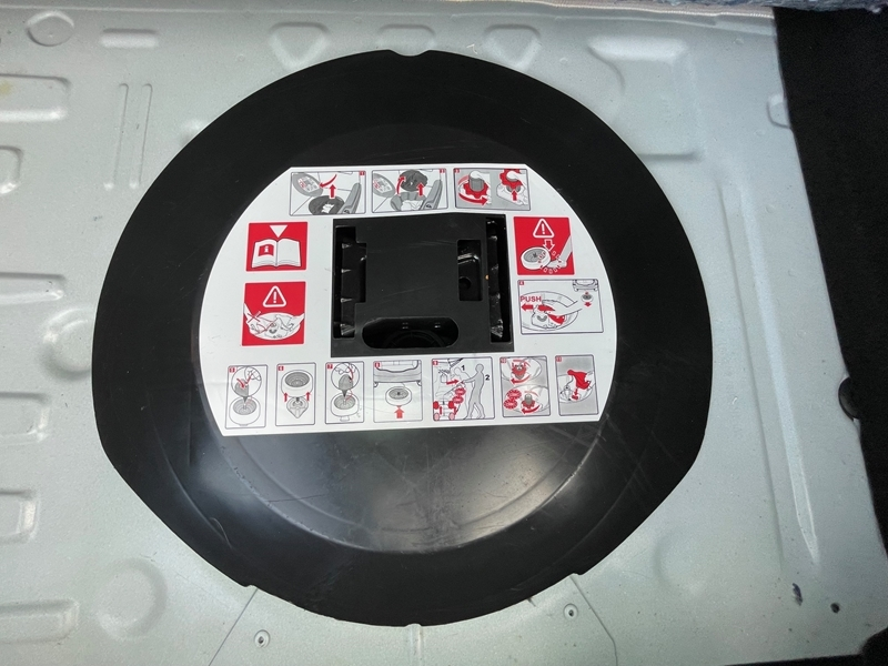 4 img-vehicule.jpgRenault
                            img-vehicule.jpgClio IV