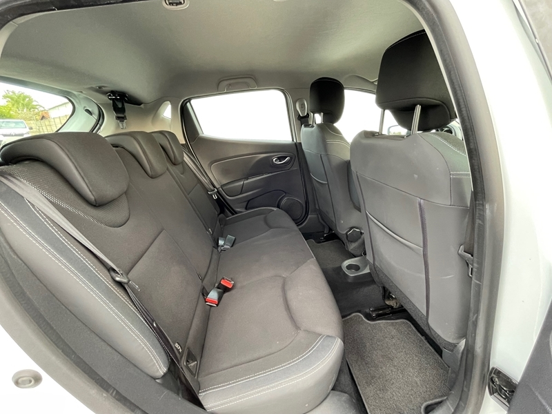 7 img-vehicule.jpgRenault
                            img-vehicule.jpgClio IV