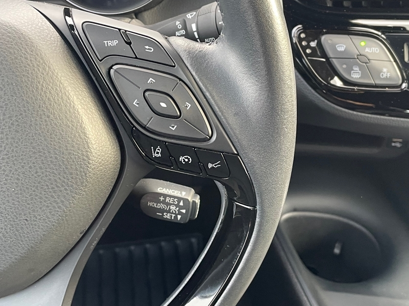 7 img-vehicule.jpgToyota
                            img-vehicule.jpgC-HR