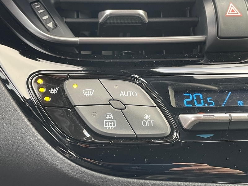 16 img-vehicule.jpgToyota
                            img-vehicule.jpgC-HR