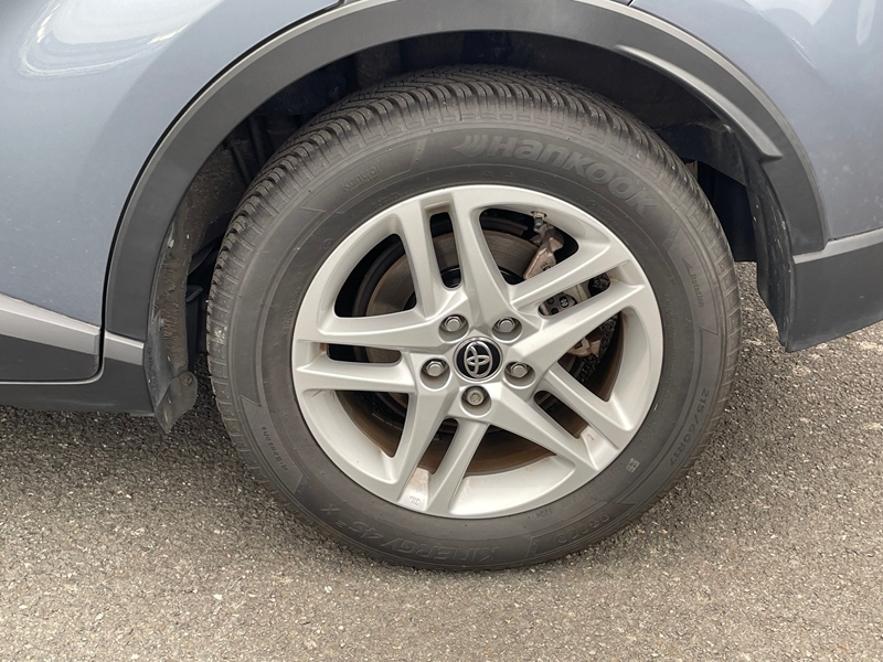 18 img-vehicule.jpgToyota
                            img-vehicule.jpgC-HR