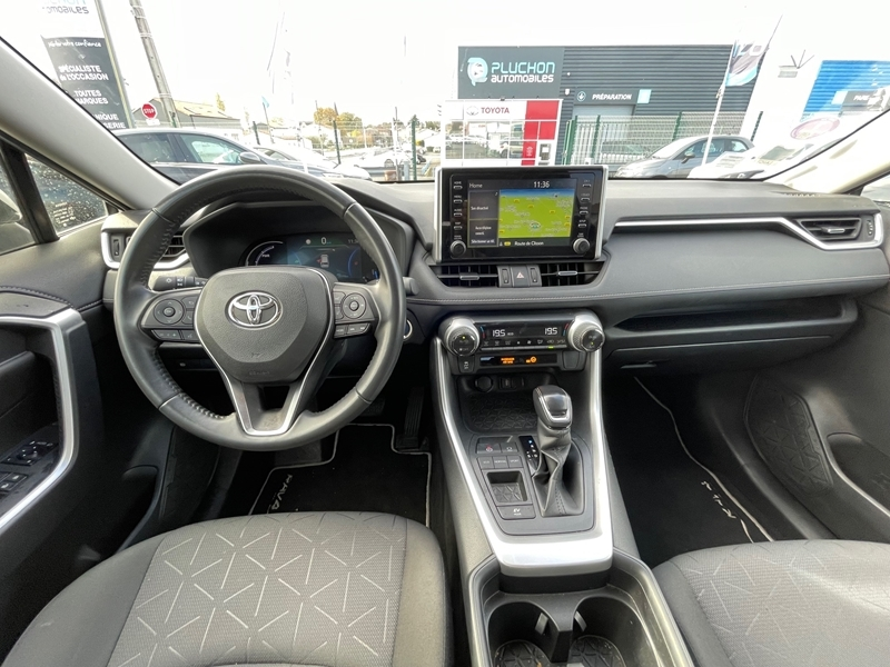 1 img-vehicule.jpgToyota
                            img-vehicule.jpgRAV4