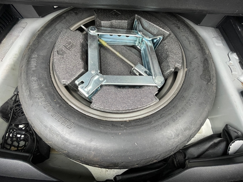 5 img-vehicule.jpgToyota
                            img-vehicule.jpgRAV4