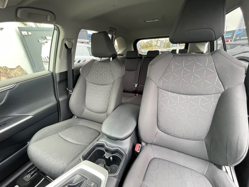 6 img-vehicule.jpgToyota
                            img-vehicule.jpgRAV4