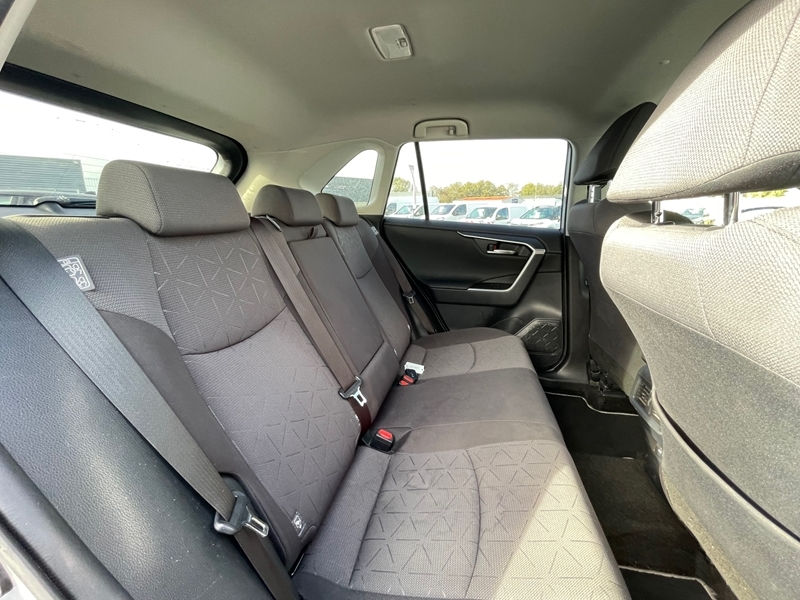 7 img-vehicule.jpgToyota
                            img-vehicule.jpgRAV4