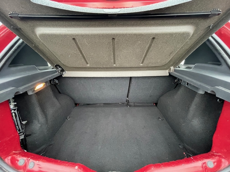 3 img-vehicule.jpgDacia
                            img-vehicule.jpgSandero