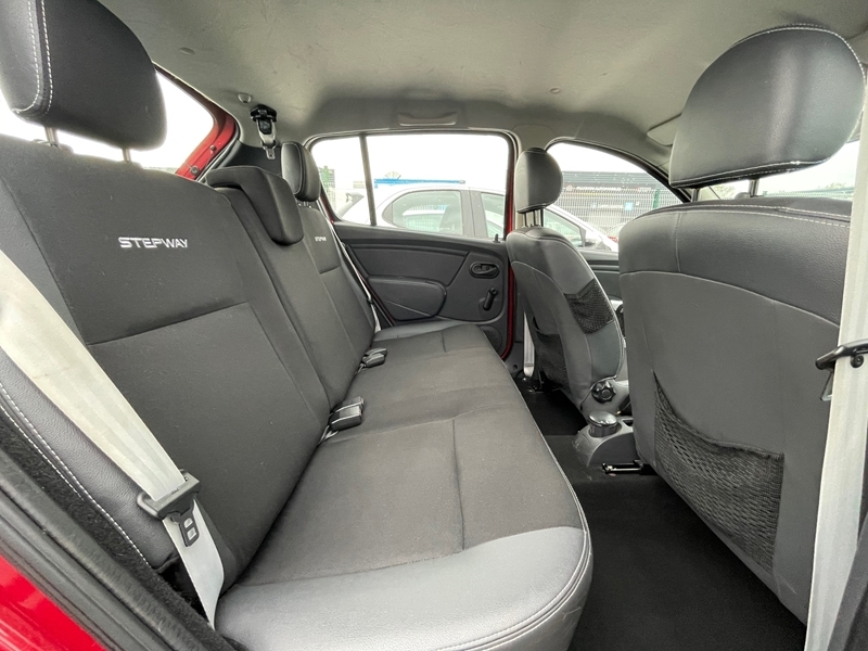 6 img-vehicule.jpgDacia
                            img-vehicule.jpgSandero