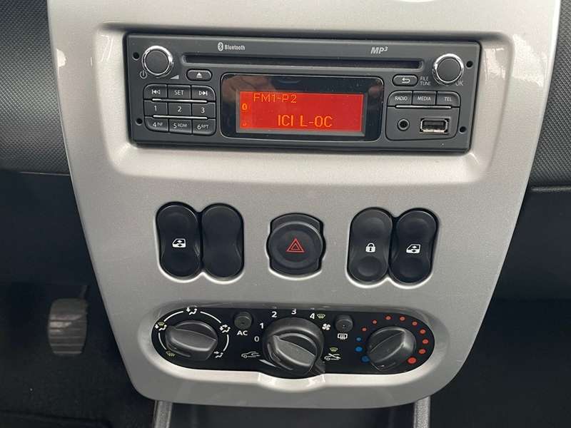 7 img-vehicule.jpgDacia
                            img-vehicule.jpgSandero