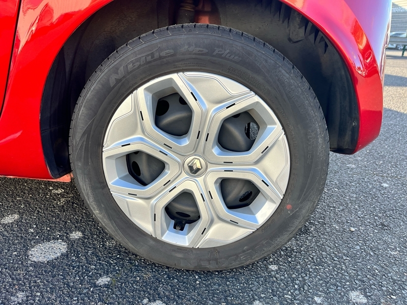 Renault
                            Twingo III