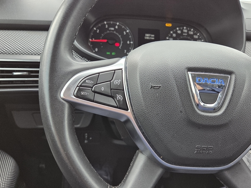 7 img-vehicule.jpgDacia
                            img-vehicule.jpgSandero