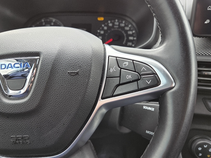 8 img-vehicule.jpgDacia
                            img-vehicule.jpgSandero