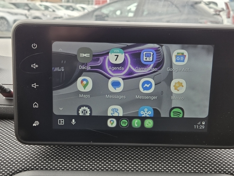 11 img-vehicule.jpgDacia
                            img-vehicule.jpgSandero