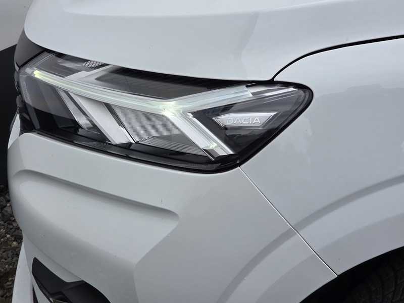 15 img-vehicule.jpgDacia
                            img-vehicule.jpgSandero