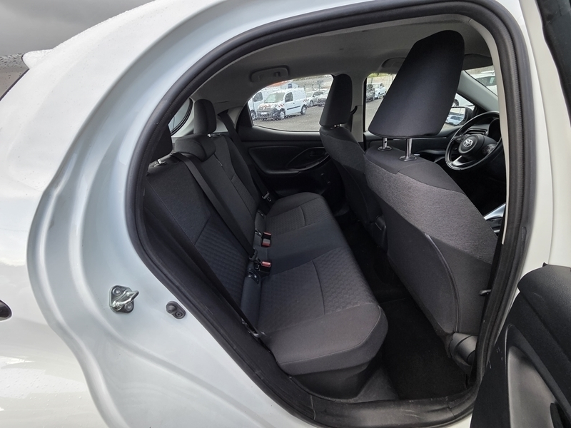 13 img-vehicule.jpgToyota
                            img-vehicule.jpgYaris