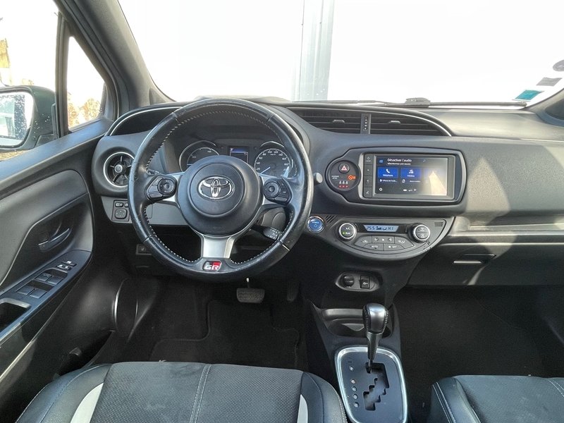 1 img-vehicule.jpgToyota
                            img-vehicule.jpgYaris