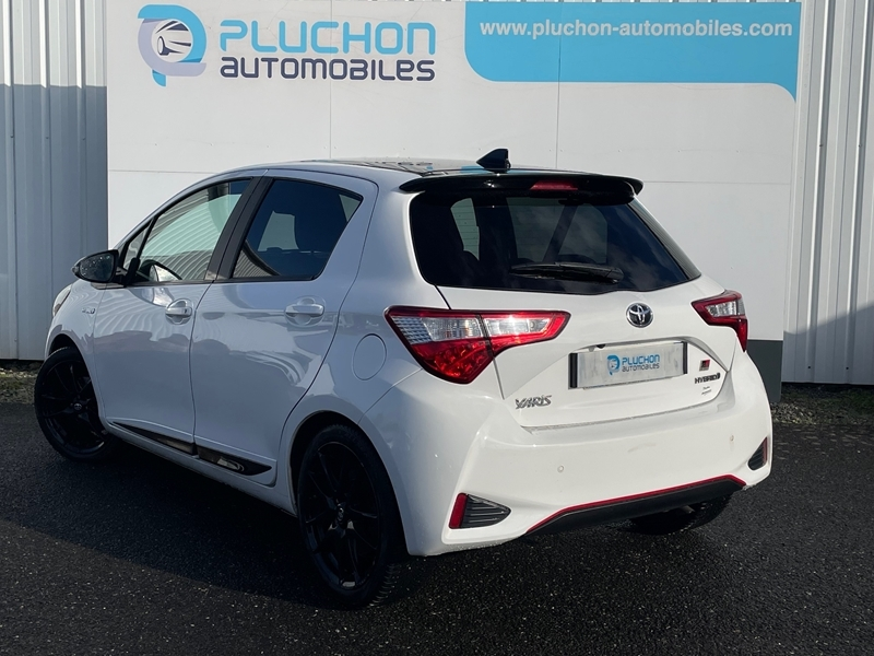 2 img-vehicule.jpgToyota
                            img-vehicule.jpgYaris