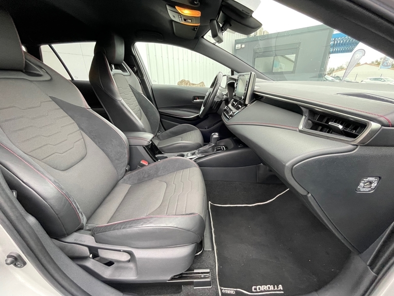 5 img-vehicule.jpgToyota
                            img-vehicule.jpgCorolla Touring Spt