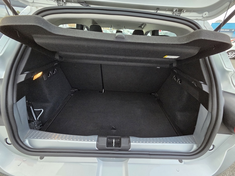 3 img-vehicule.jpgDacia
                            img-vehicule.jpgSandero