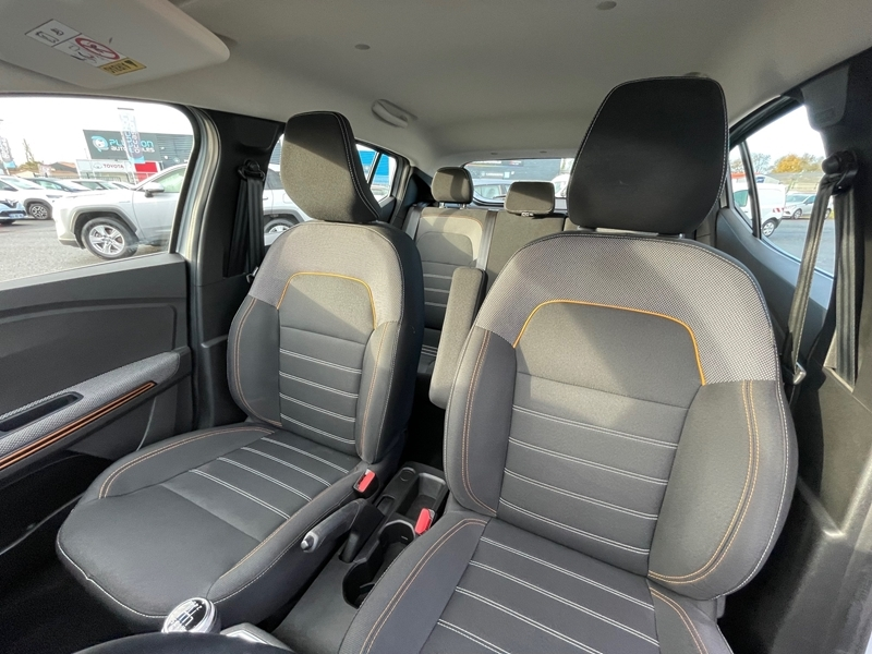 6 img-vehicule.jpgDacia
                            img-vehicule.jpgSandero