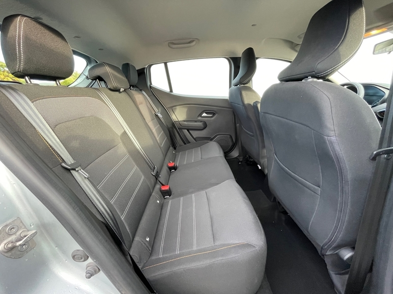 7 img-vehicule.jpgDacia
                            img-vehicule.jpgSandero