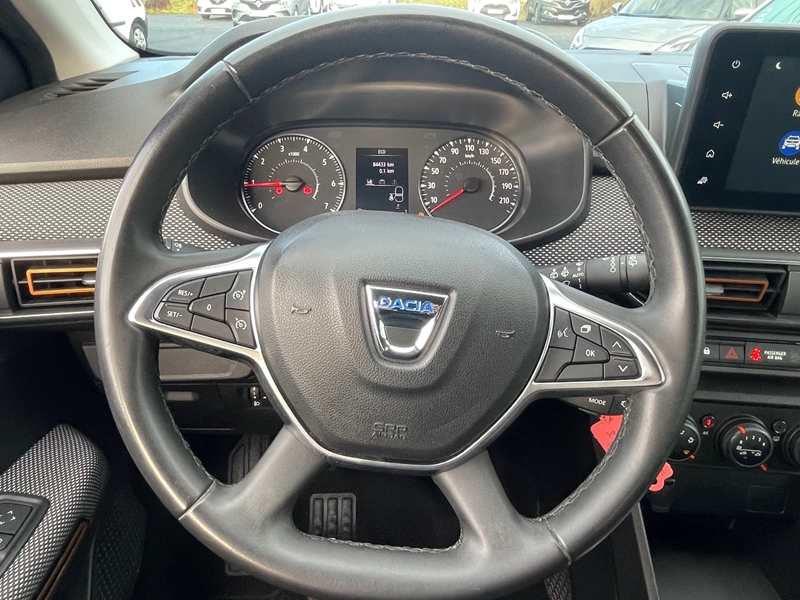 8 img-vehicule.jpgDacia
                            img-vehicule.jpgSandero