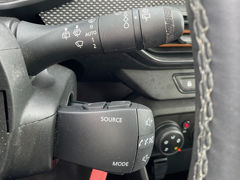 10 img-vehicule.jpgDacia
                            img-vehicule.jpgSandero