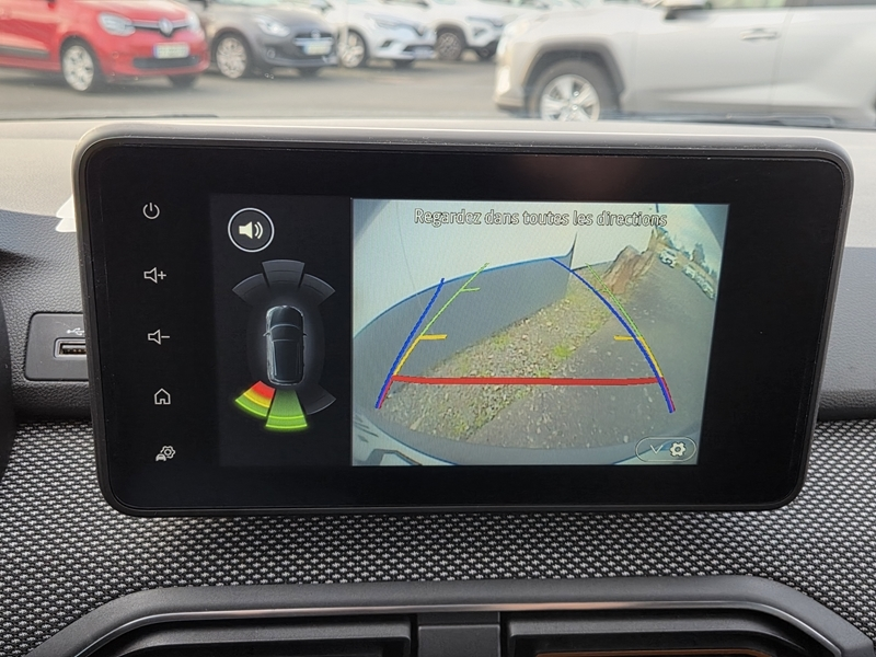 13 img-vehicule.jpgDacia
                            img-vehicule.jpgSandero