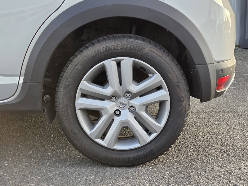 19 img-vehicule.jpgDacia
                            img-vehicule.jpgSandero