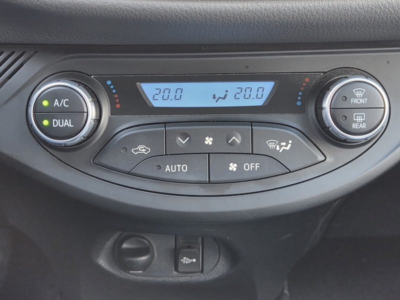 9 img-vehicule.jpgToyota
                            img-vehicule.jpgYaris