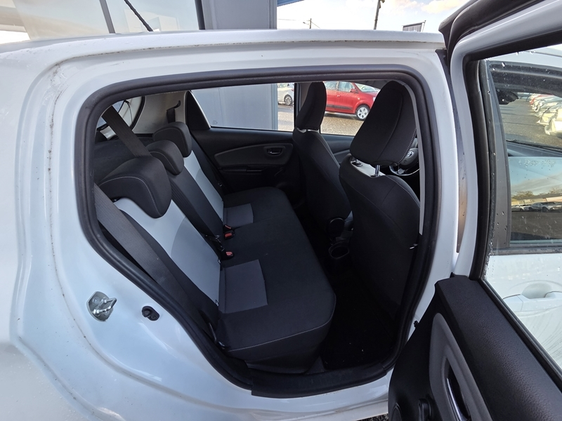 16 img-vehicule.jpgToyota
                            img-vehicule.jpgYaris