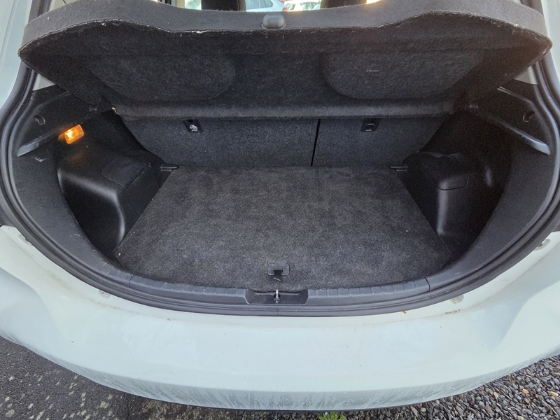 18 img-vehicule.jpgToyota
                            img-vehicule.jpgYaris