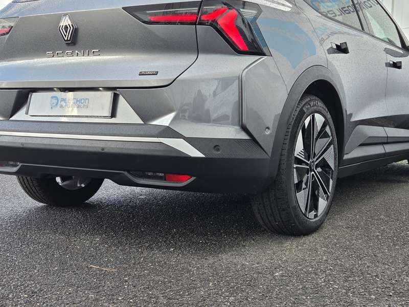 18 img-vehicule.jpgRenault
                            img-vehicule.jpgScenic V