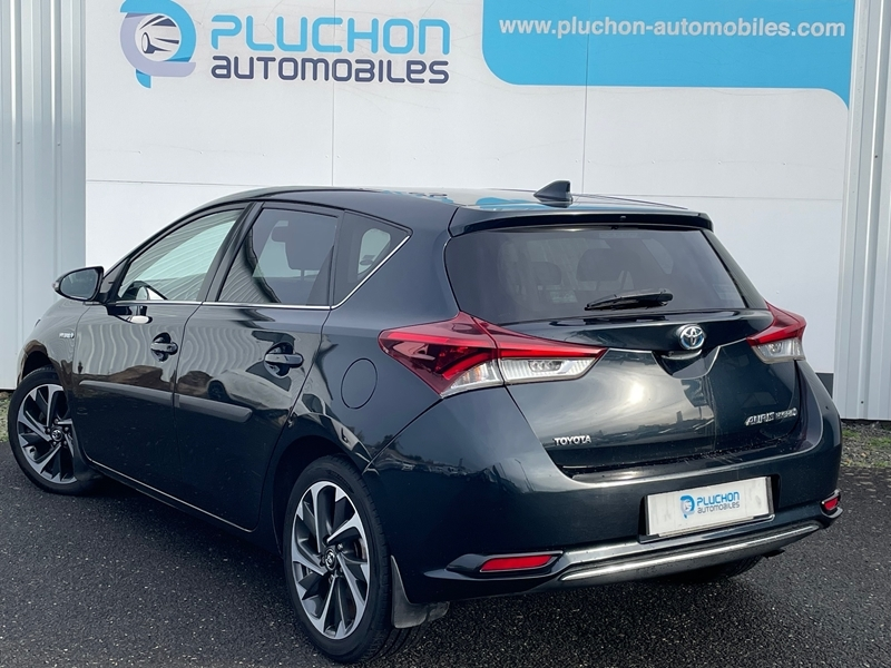 2 img-vehicule.jpgToyota
                            img-vehicule.jpgAuris