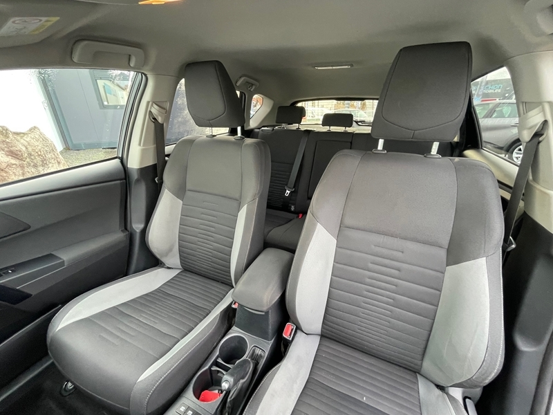 6 img-vehicule.jpgToyota
                            img-vehicule.jpgAuris