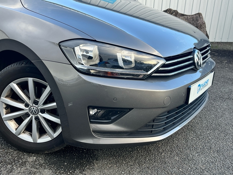 3 img-vehicule.jpgVolkswagen
                            img-vehicule.jpgGolf Sportsvan