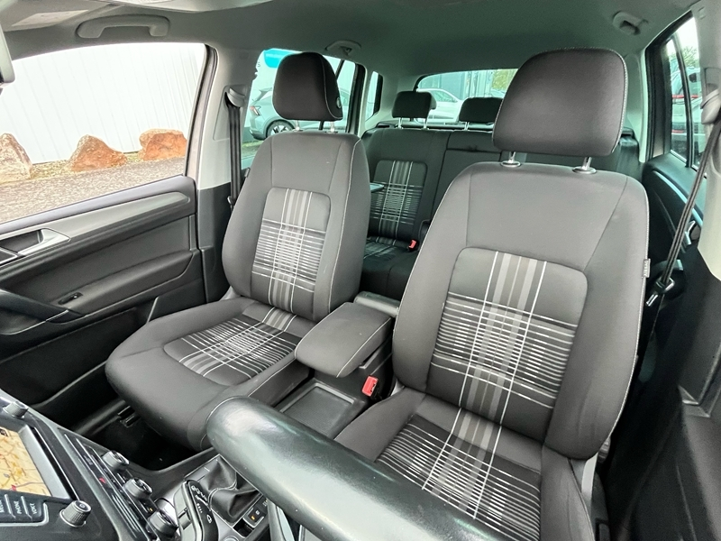 15 img-vehicule.jpgVolkswagen
                            img-vehicule.jpgGolf Sportsvan