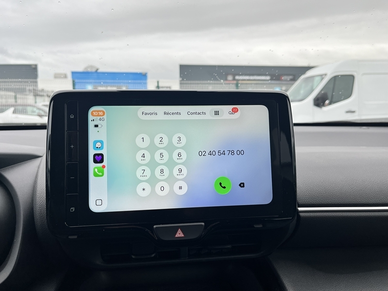 4 img-vehicule.jpgToyota
                            img-vehicule.jpgYaris Cross