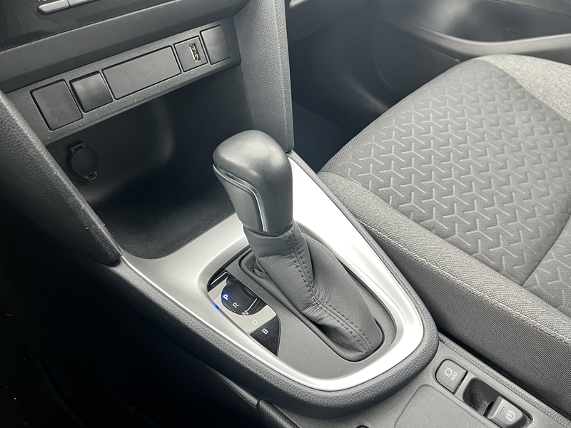 8 img-vehicule.jpgToyota
                            img-vehicule.jpgYaris Cross