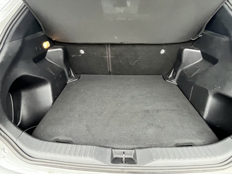 16 img-vehicule.jpgToyota
                            img-vehicule.jpgYaris Cross