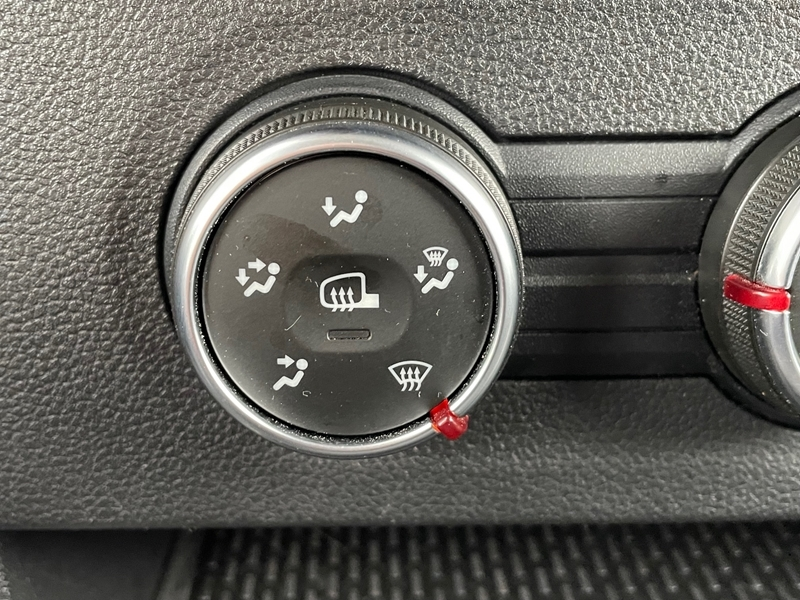 13 img-vehicule.jpgRenault
                            img-vehicule.jpgKangoo Van