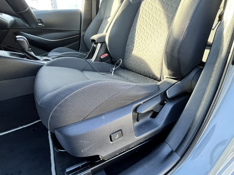 7 img-vehicule.jpgToyota
                            img-vehicule.jpgCorolla Touring Spt