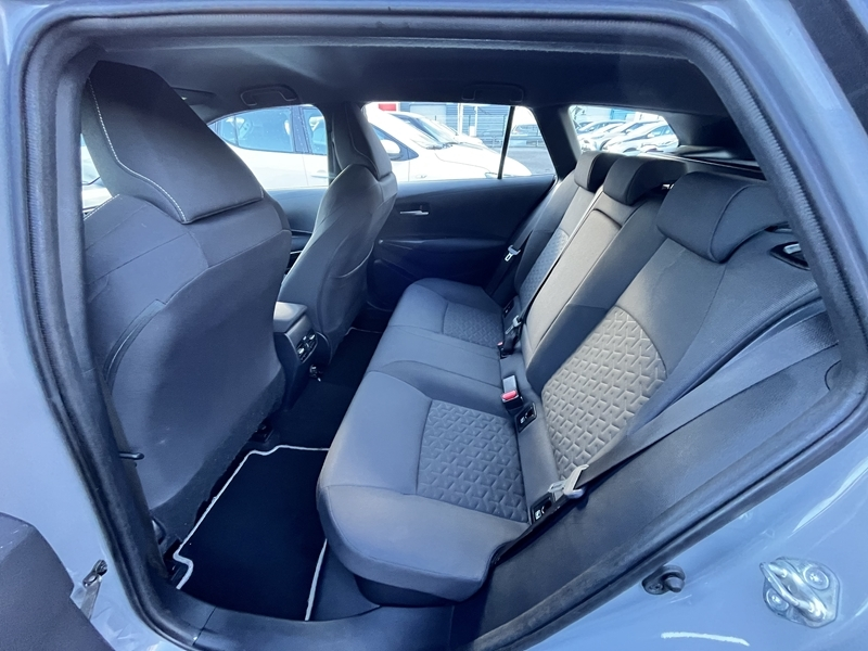 8 img-vehicule.jpgToyota
                            img-vehicule.jpgCorolla Touring Spt