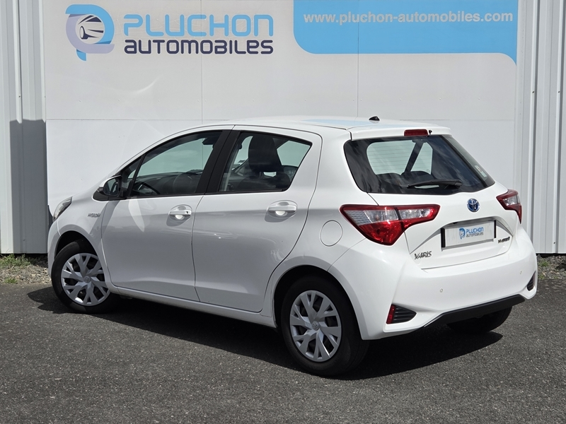 2 img-vehicule.jpgToyota
                            img-vehicule.jpgYaris