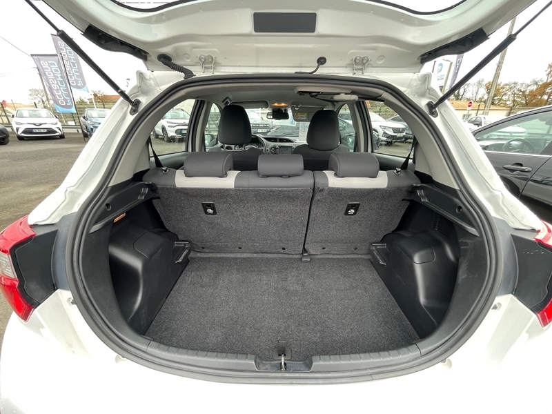 4 img-vehicule.jpgToyota
                            img-vehicule.jpgYaris