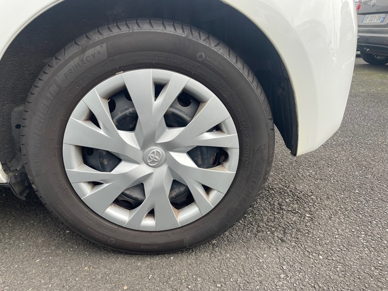 16 img-vehicule.jpgToyota
                            img-vehicule.jpgYaris