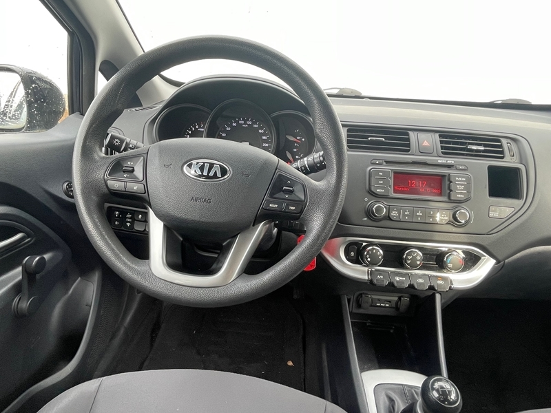 1 img-vehicule.jpgKia
                            img-vehicule.jpgRio